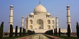 Tac-Mahal dağılır: “Ya bərpa edin, ya da uçurun”