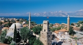 ​Türkiyənin turizm naziri rusları ölkəsində təhlükəsiz istirahətə dəvət edib