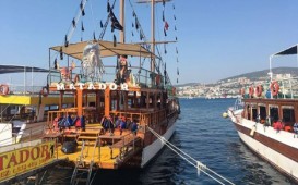 “Barlar sokağı”ndan azan sədası gələn şəhər... - İZMİRDƏN REPORTAJ