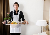 Kafe, restoran və otel işçisi necə olmalıdır? - QAYDALAR