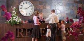 Turistlərin bu hərəkətləri - OTEL ƏMƏKDAŞLARINI ƏSƏBİLƏŞDİRİR