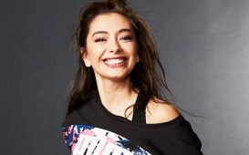 Bu tədbirə ancaq qadınlar buraxılır - Neslihan da gələcək