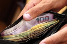 Ölkənin turizm sektorunda çalışanların maaşları - Azaldılıb