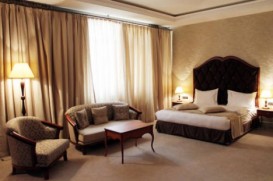 Azərbaycanlılar niyə istənilən oteldə qala bilmir?