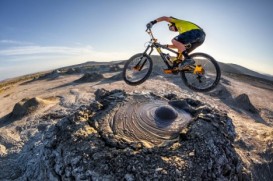 Tanınmış idmançı Qobustanda